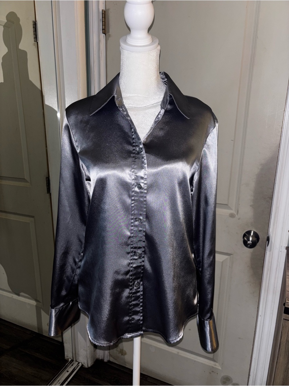 Kasper Vintage Satin Button Up Silver Blouse